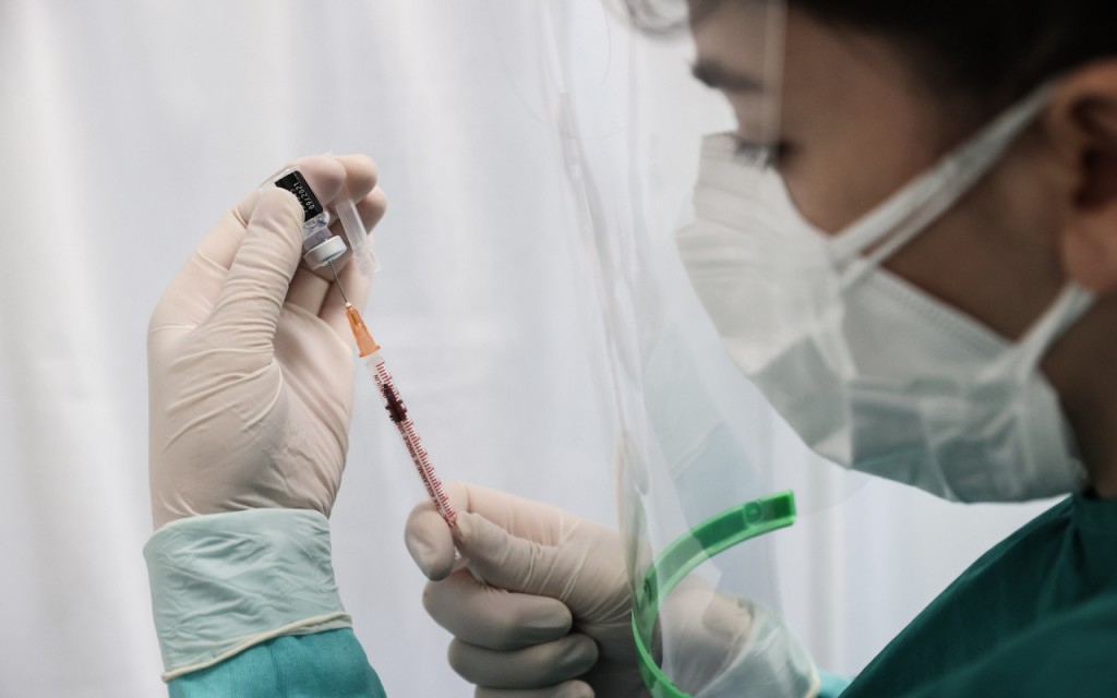 12-18 yaş arası için aşı vakti