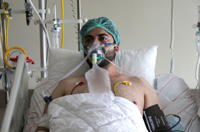 Aşı olun uyarısında bulunan imam hayatını kaybetti