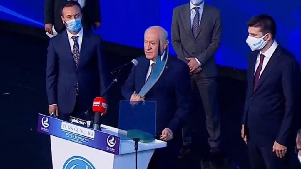 Bahçeli: Elinizde her zaman kalem, yeri geldiğinde de Zülfikar bulunsun