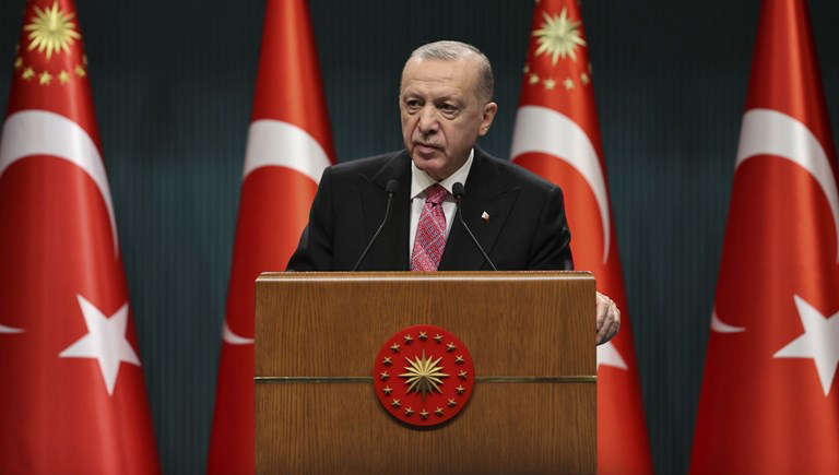 Cumhurbaşkanı Erdoğan, memura ve emekliye ek zam açıkladı