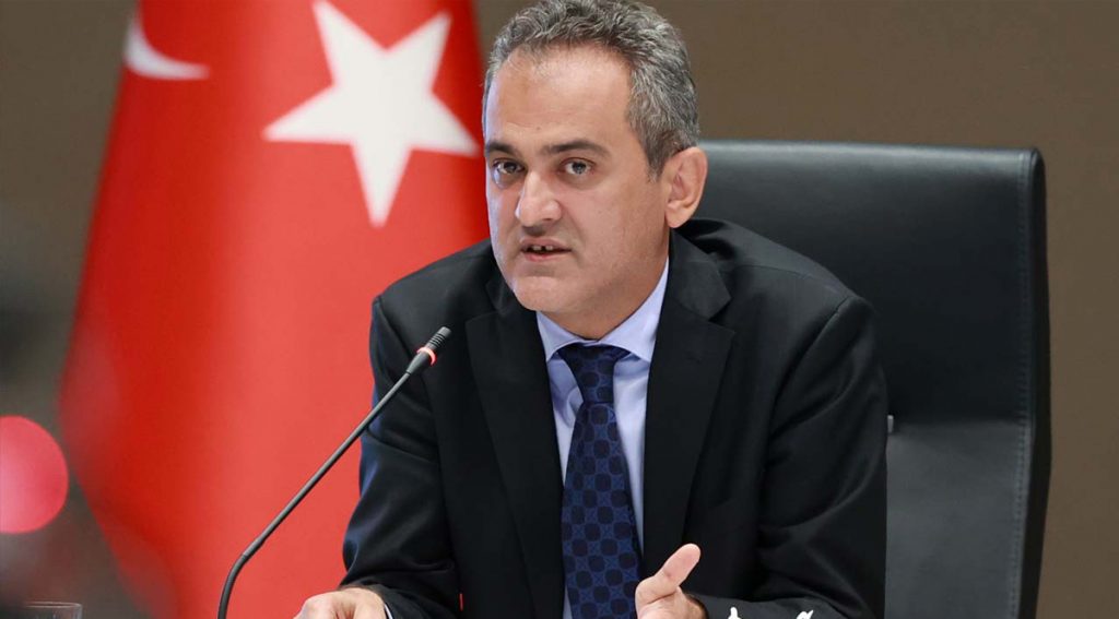 Milli Eğitim Bakanı Mahmut Özer yeni eğitim programını açıkladı