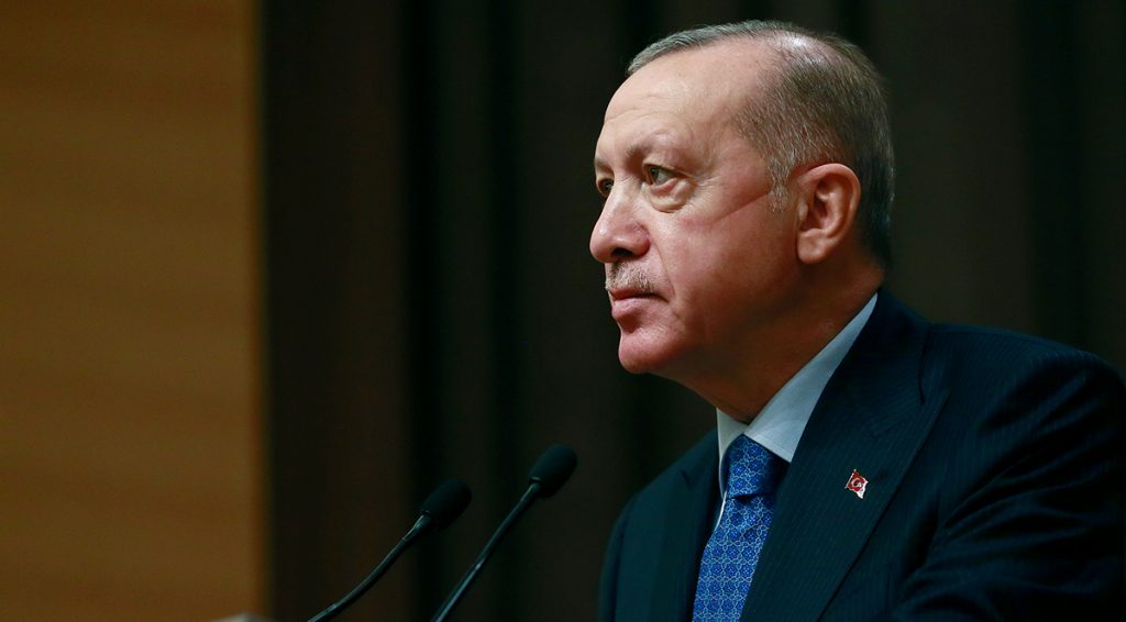 Cumhurbaşkanı Erdoğan: “Olumsuz bir durum yok, hafif şekilde geçiyor”