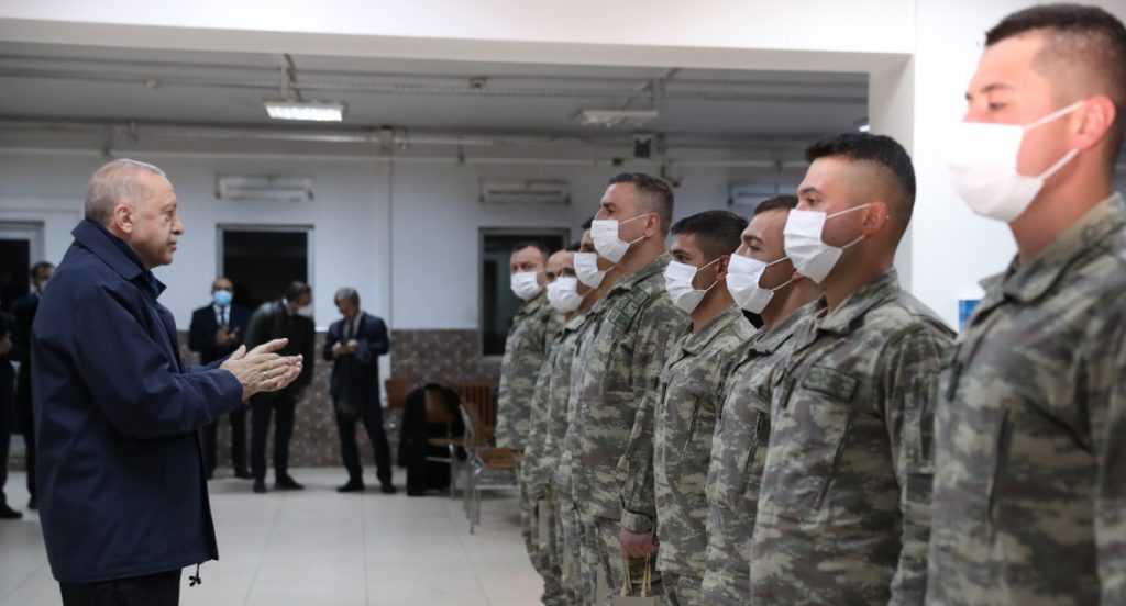 Cumhurbaşkanı Erdoğan’dan Mehmetçiğe iftar sürprizi