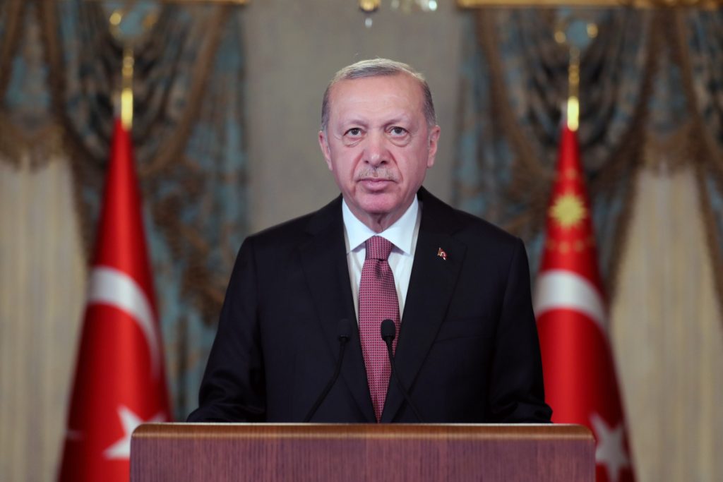 Cumhurbaşkanı Erdoğan: ‘Vicdansızlık yaparak milletin geçimine göz dikenlere acımayacağız’