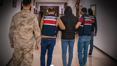 Van’da FETÖ ve PKK’ya operasyon: Çok sayıda silah ve mühimmat ele geçirildi; 2 tutuklama