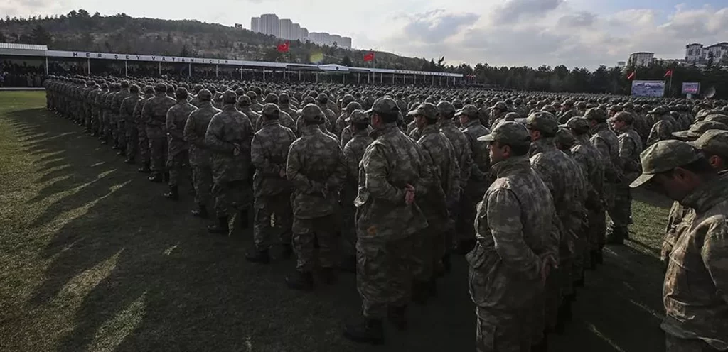 550 bin kişiye askerlik affı geliyor