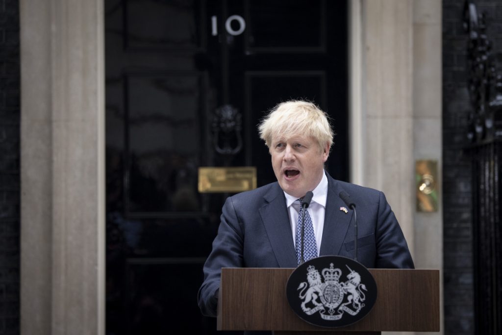 Boris Johnson’ı istifaya götüren süreç