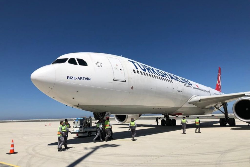 Rize-Artvin Havalimanı’nı 2 ayda 127 bin 990 yolcu kullandı