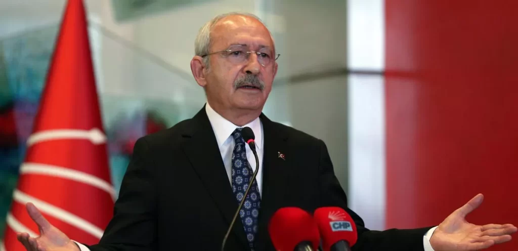 CHP’ye kayyum şoku! İl başkanı görevden alındı