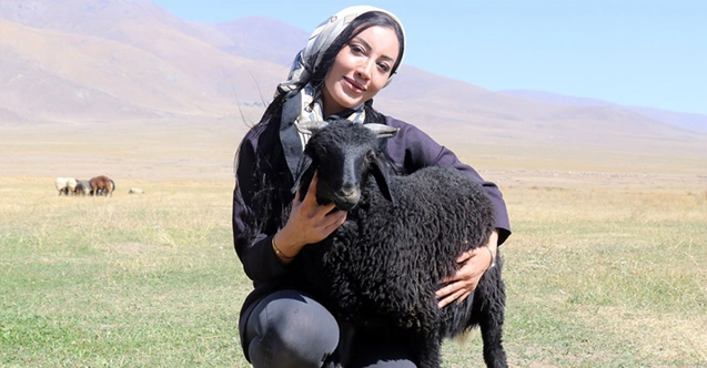 O geldi köyün havası değişti!