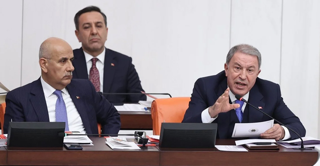 Hulusi Akar: Türk ve Kürt kardeştir, aksini söyleyen kalleştir