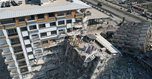 Hatay’da depremde çöken lüks bina ile ilgili korkunç gerçek! Deprem sabahı kaçmış