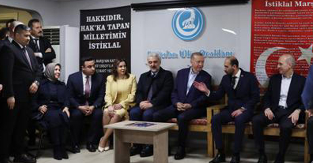 Başkan Erdoğan’dan Bağcılar Ülkü Ocakları’na ziyaret