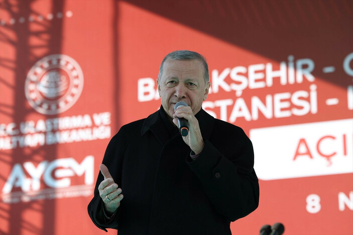 Cumhurbaşkanı Erdoğan’dan İBB’ye sert tepki: İstanbul’a bir çivi dahi çakamadılar