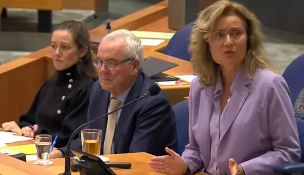 Hollanda’da skandal Filistin yasağı