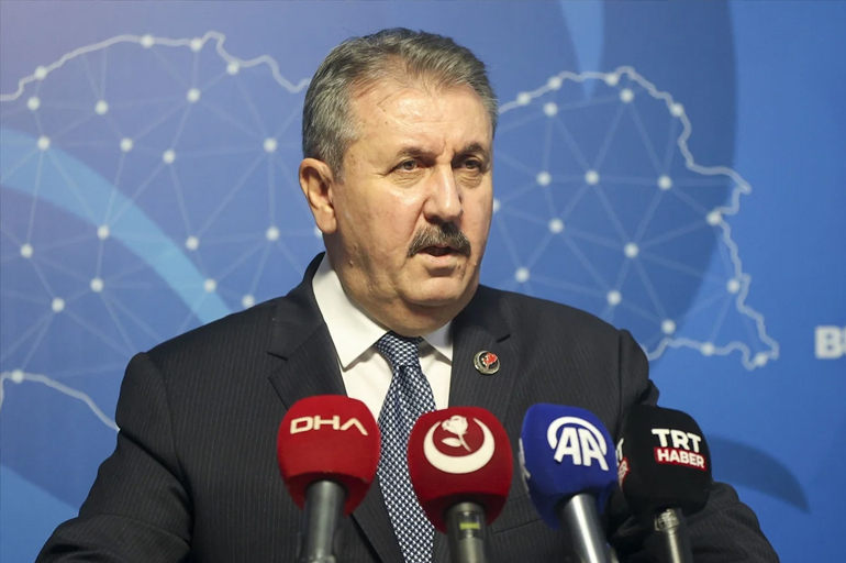 Mustafa Destici: Yeni, demokratik ve sivil bir anayasa yapılmalıdır