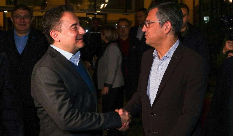 CHP lideri Özgür Özel’den Ali Babacan’a taziye ziyareti
