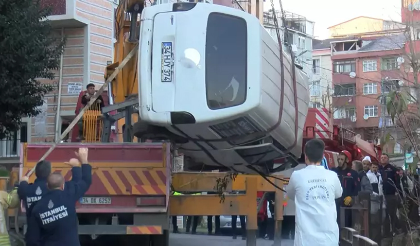 Kayan minibüsün çarptığı 13 yaşındaki çocuk hayatını kaybetti