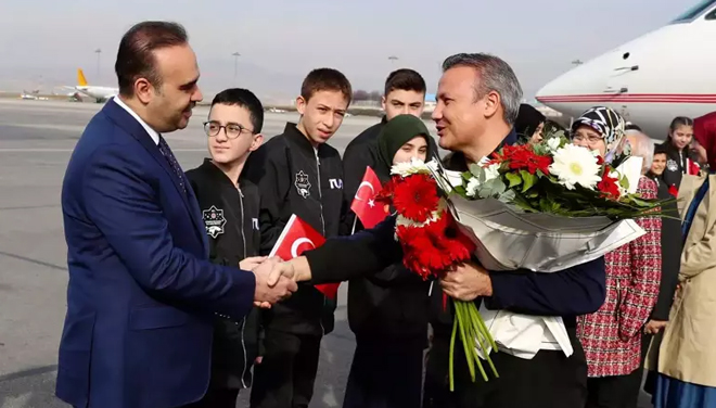 Alper Gezeravcı yurda döndü: Yaptığımız bir uzay seyahati değildi