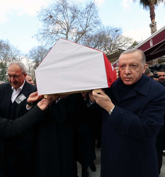 Cumhurbaşkanı Erdoğan, Alev Alatlı’nın cenaze törenine katıldı