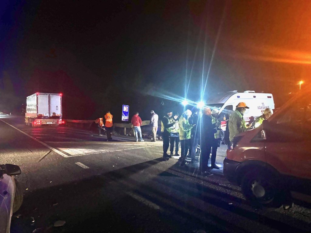 Belediye Başkanı trafik kazası geçirdi, eşi yaralandı