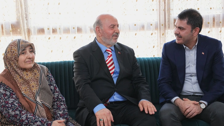 Bakan Kurum Osmaniye’de TOKİ konutlarını inceledi